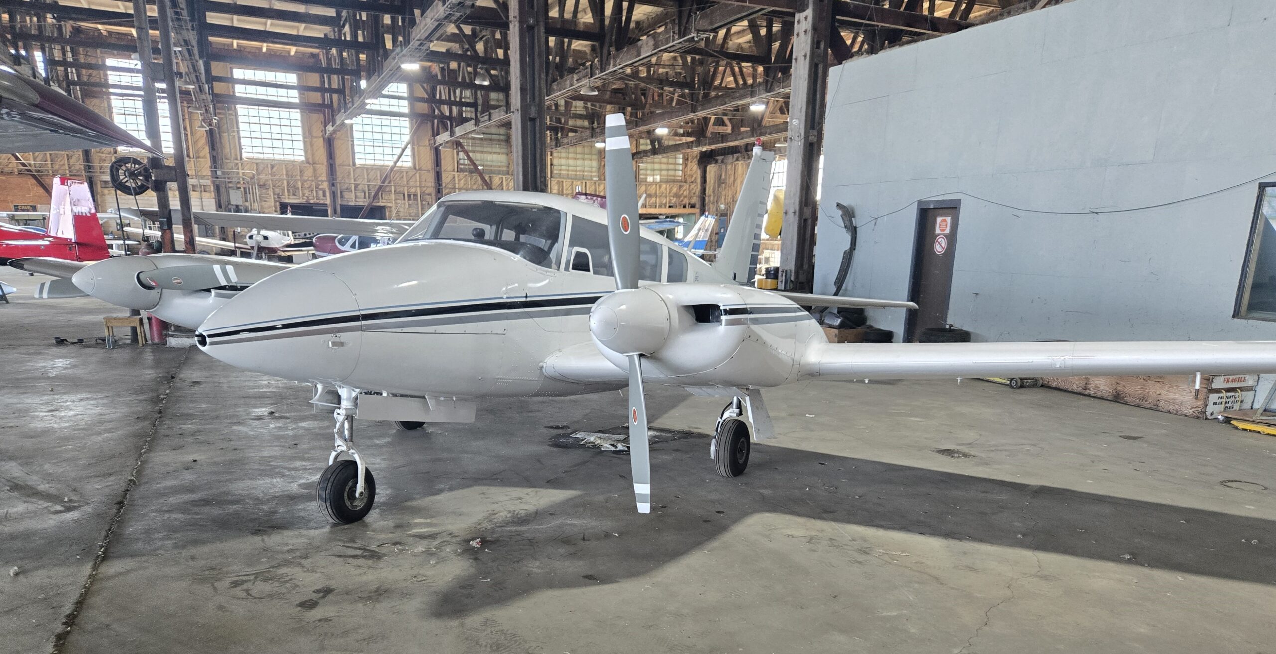 1966 PIPER PA-30 Twin Comanche